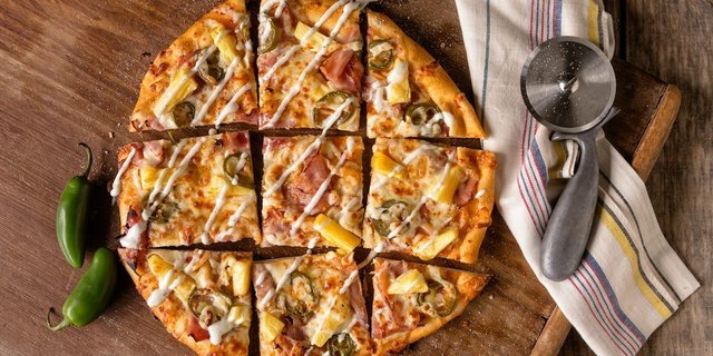 Spicy Hawaiian Thin Crust