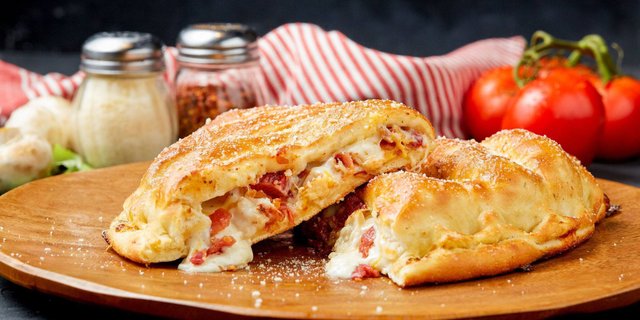 Create-Your-Own Calizone