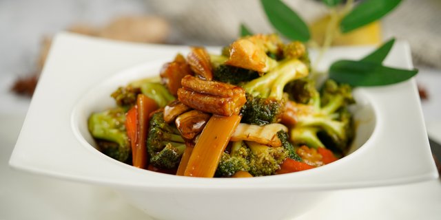 Mixed Vegetables w/ Garlic Sauce