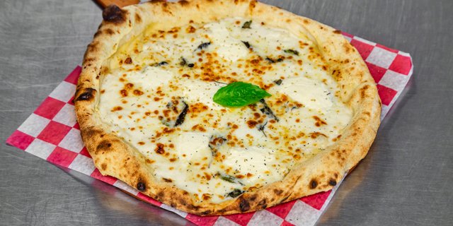 Bianca Pizza