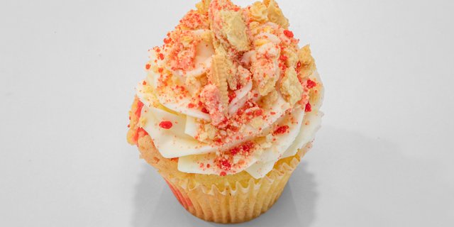 Strawberry Crumble Cupcakes