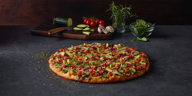 Gourmet Veggie Gluten-Free Pizza