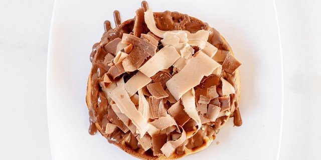 Sleek Shawarma Waffle
