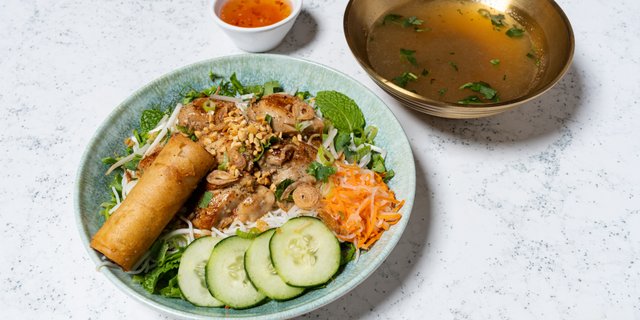 Soy Sauce Chicken Vermicelli