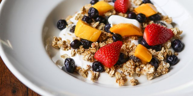 Fruit & Yogurt Parfait