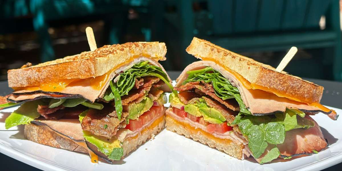 Dos Palmas Cafe