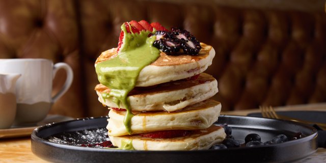 Fluffy Pistachio Pancake
