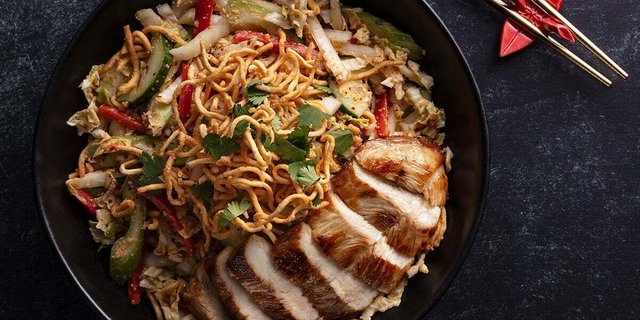 Thai Peanut Salad
