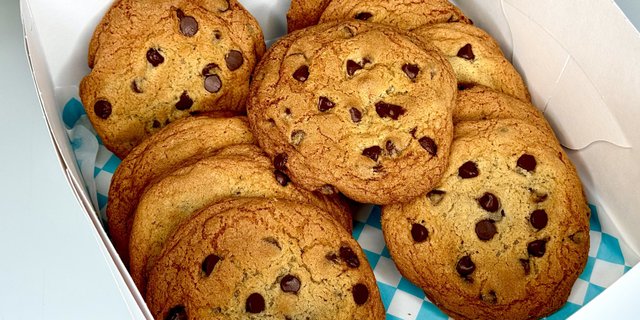 Chocolate Chip Cookie Box