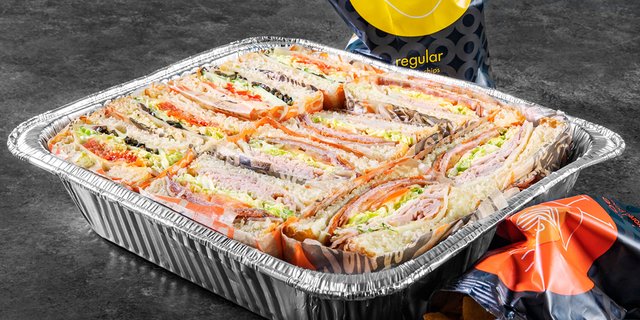 Configure Chilled Sandwich Lunch Box - Schlotzsky's