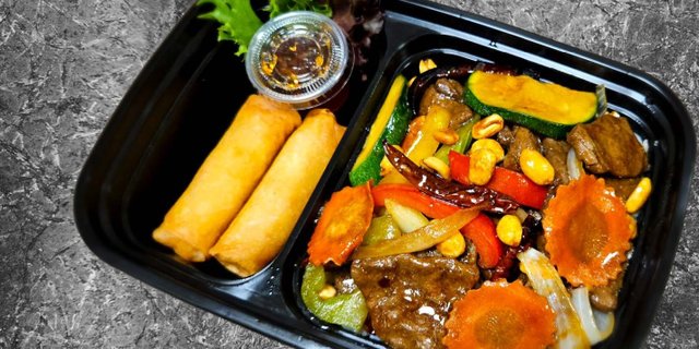 Kung Pao Soy Beef Boxed Lunch