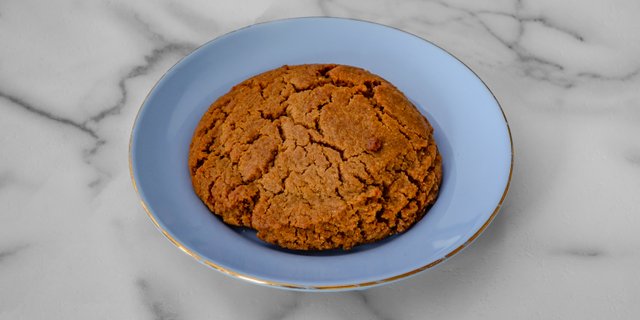 Big Vegan & Gluten-Free Peanut Butter Cookie