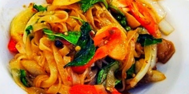 Drunken Noodles