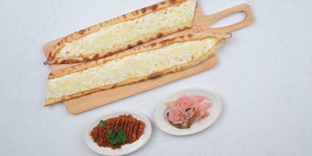 Double Cheese Pide