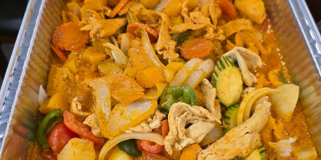 Yellow Curry Tray