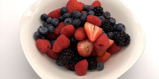 Mixed Berry Fruit Salad
