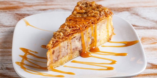 Baklava Cheesecake