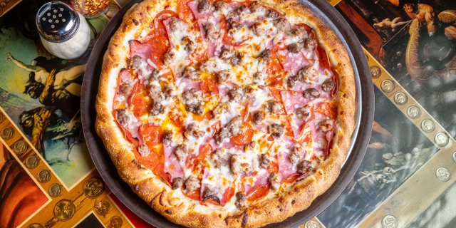 Meaters Pan Pizza