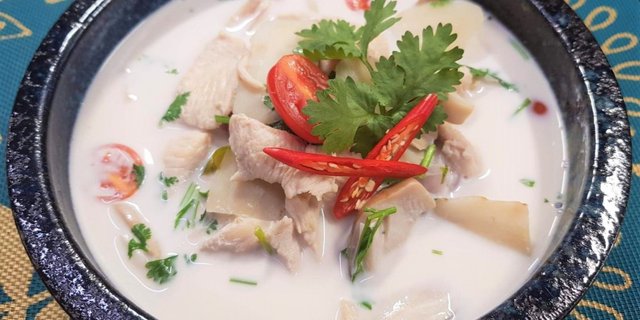 Chicken in Coconut Milk Soup