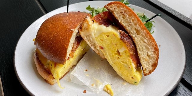 BEC Sandwich