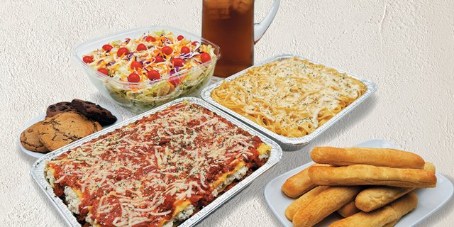Baked Lasagna & Fettuccine Alfredo Meal