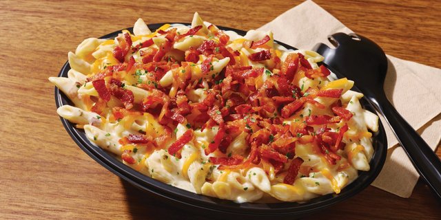 Four-Cheese Mac & Cheese w/ Bacon
