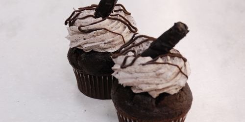 Oreo Cupcake - Chocolate Sponge