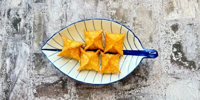 Crab Rangoon
