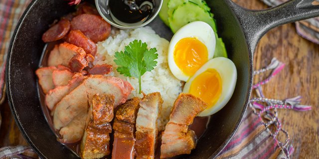 Kao Moo Dang