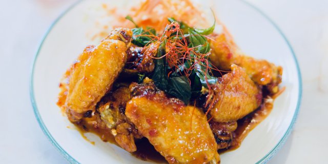 Spicy Basil Wings