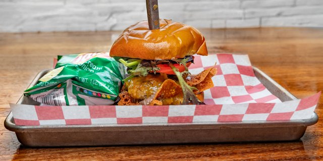 Burger Boxed Lunch
