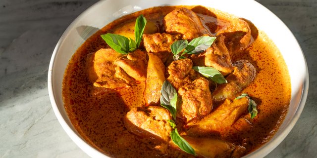 Coconut Chicken Curry Treasure Box