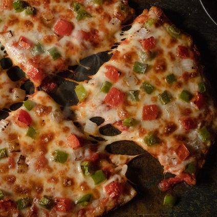 Build Your Own Small Cauliflower Pizza