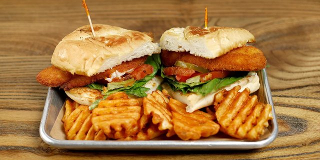 Fried Catfish Po'Boy