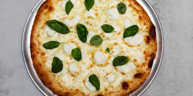NY White Pizza