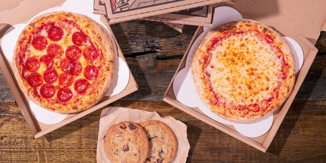 Individual Pizza Boxed Lunch