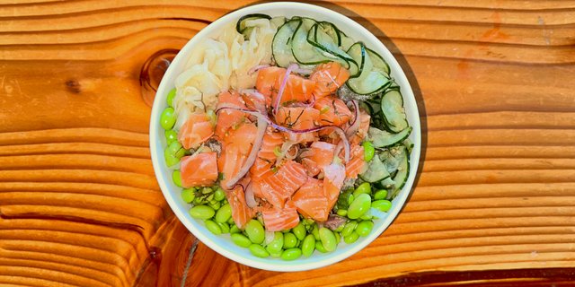 Classic Salmon Poke Bowl