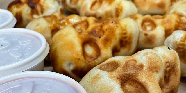 Cheese Pizza Skulls Party Pack Tray