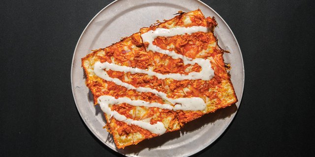 Gluten-Free The Buffalo Chicken Pizza