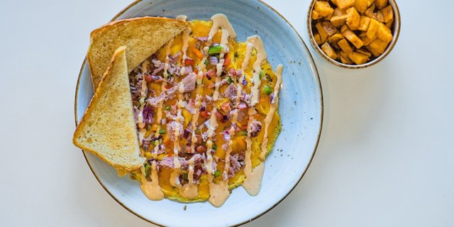 Fiesta (Open Face Omelette)