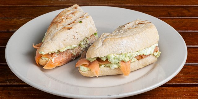 Smoked Salmon Sandwich