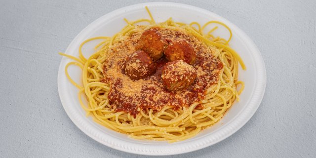 Spaghetti Napolitan w/ Meatballs