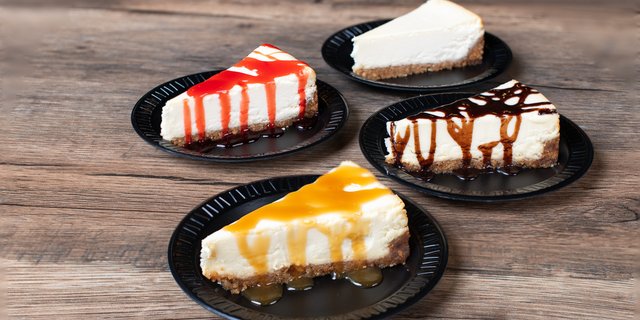Cheesecake w/ Drizzle