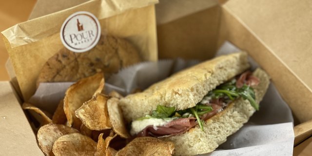 Antonio Boxed Lunch