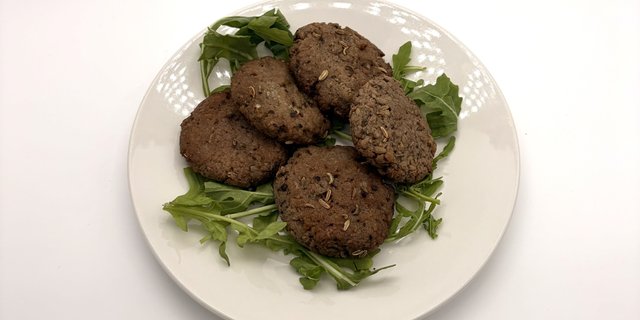 Plant-Based Sausage Pan