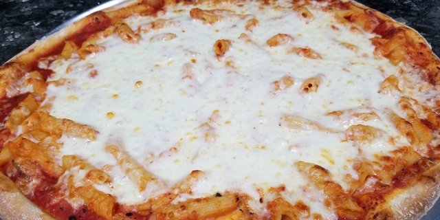 Baked Ziti Pizza