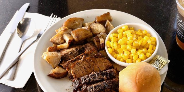Seasoned Brisket w/ Au Jus