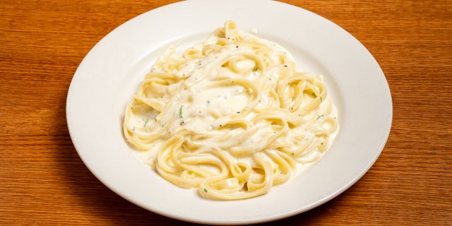 Fettuccine Alfredo
