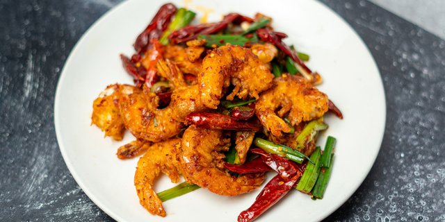 Spicy Dry-Fried Jumbo Shrimp