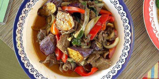 Individual Spicy Eggplant Stir-Fry